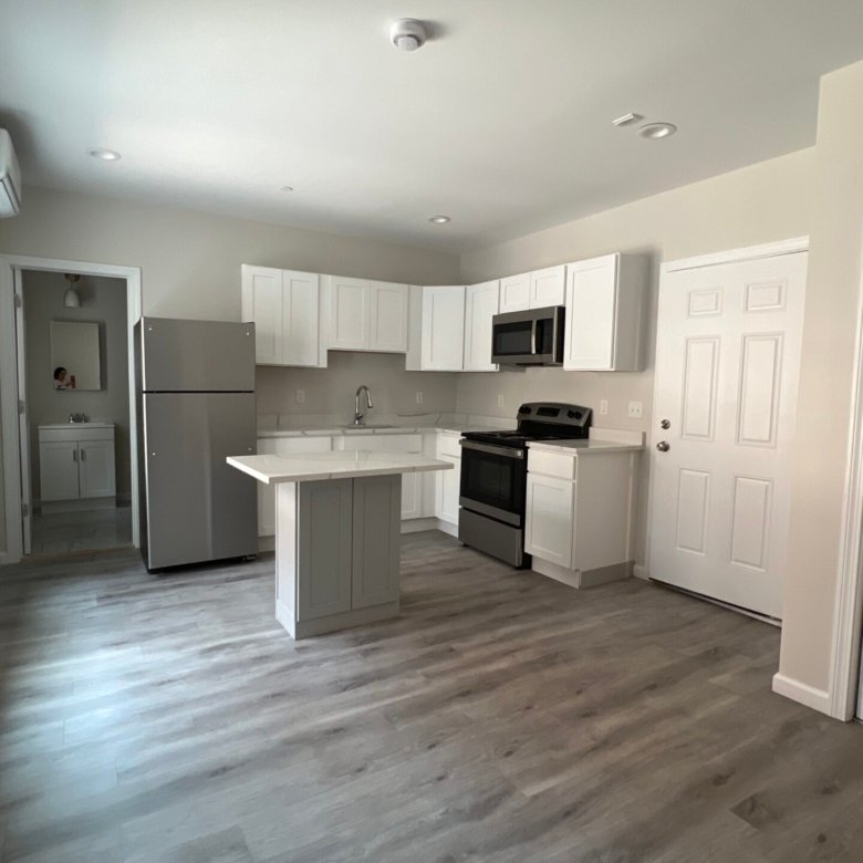 Studio Apartment Unit 4 at 27 Main Street New Britain Ct 06051