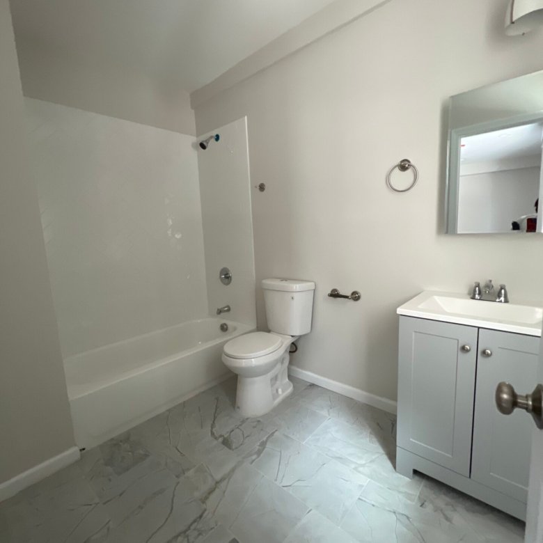 Studio Apartment Unit 9 at 27 Main Street New Britain Ct 06051