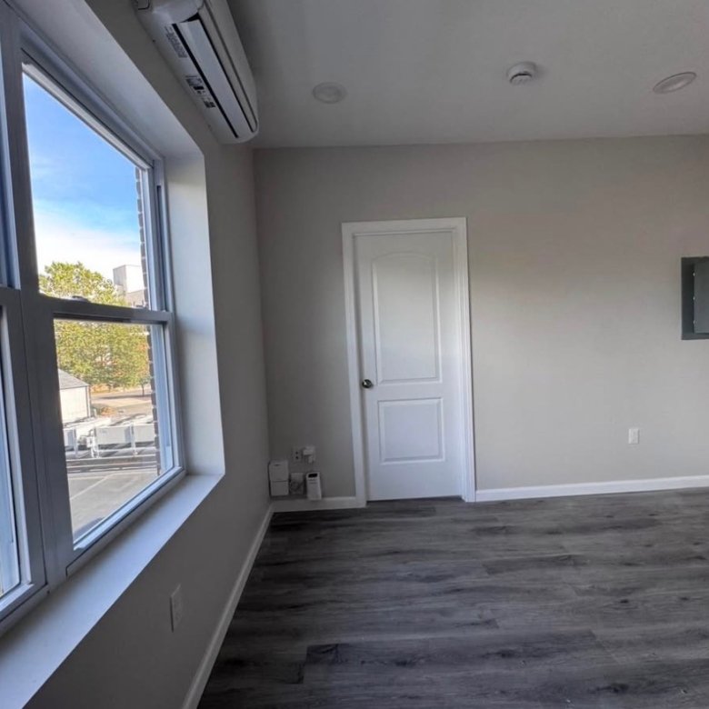 27 Main St, One Bedroom Apartment