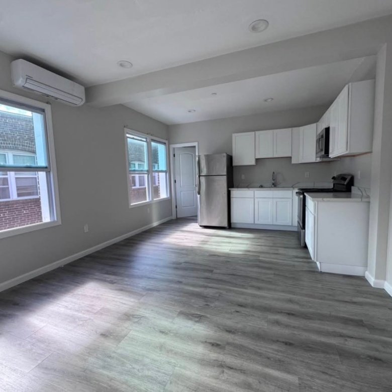 One Bedroom Apartment 27 Main St